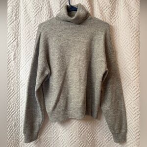 Elegant Heather Gray Women's Turtleneck Sweater